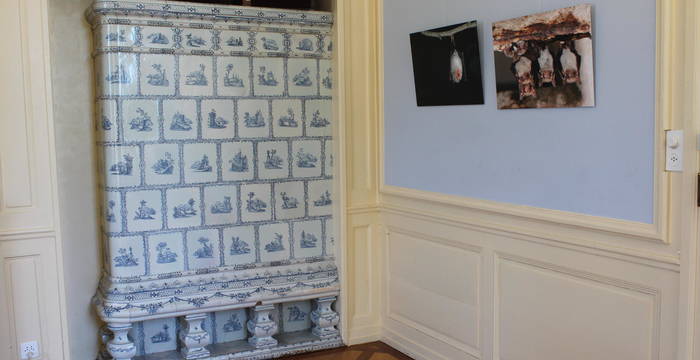 Blauer Saal mit Kachelofen