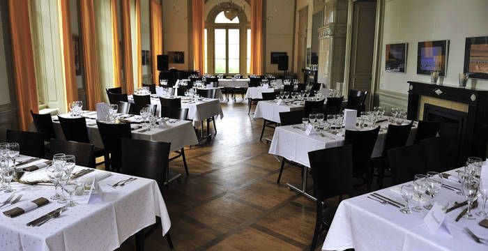 Saal Haldimand gedeckt